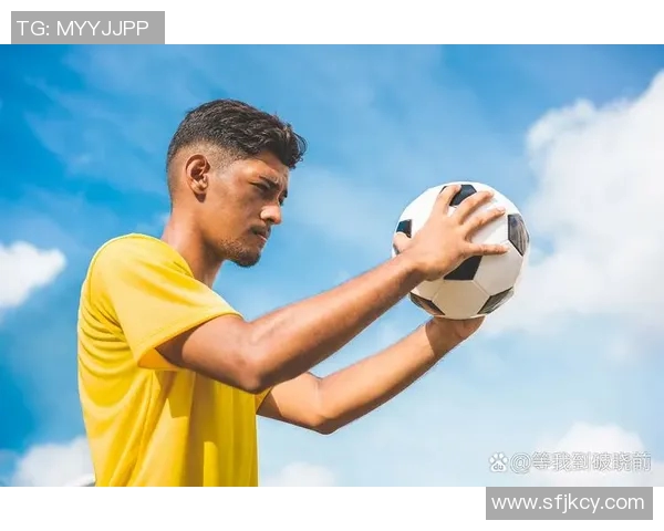 足球明星高清图片欣赏与名字介绍带你领略绿茵场上的风采与魅力 足球明星高清图片欣赏与名字介绍带你领略绿茵场上的风采与魅力